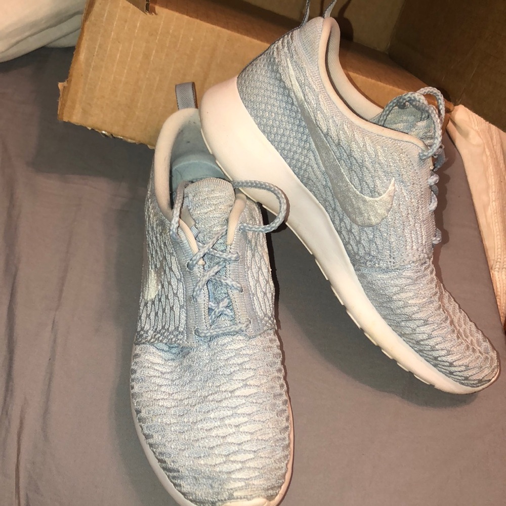 NIKE flyknit